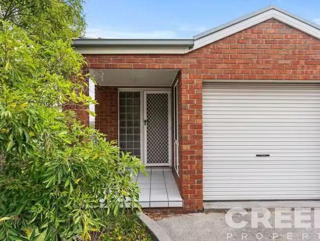 Unique 3 BR 1/15 Madeleine Avenue, Charlestown, NSW 2290