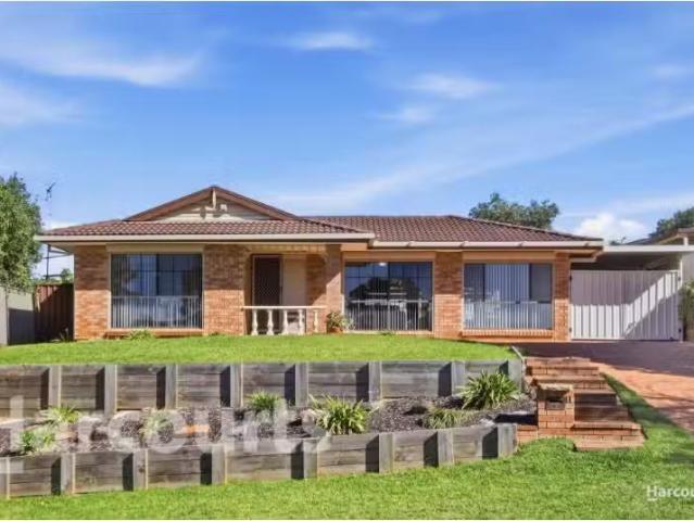 Cheap 3 BR 11 Codlin Street, Ambarvale House for rent Listed.