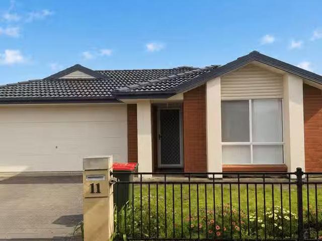 Just in! 3 BR 11 St Germain Avenue, ANDREWS FARM, SA 5114 Ho.