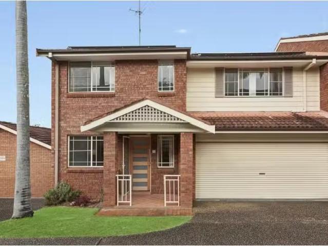 Rental! 3 BR 12/114 George Street, South Hurstville Townhouse.
