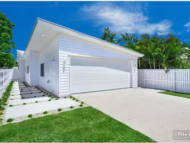 New 3 BR 128 Upper Dawson Road, The Range, QLD 4700