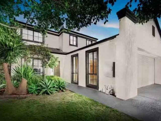 Just in! 3 BR 12 Edenhope St, Kilsyth VIC 3137 House For Lease