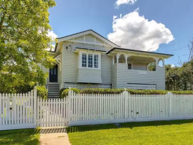 Nice 3 BR 12 Gunner Street, Kedron, QLD 4031 House for Rent