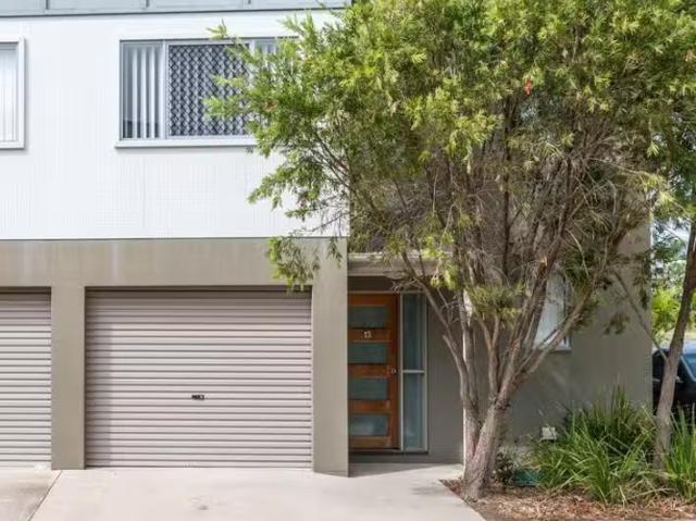 For Rent! 3 BR 13/216 Oaka Street, South Gladstone, QLD 4680