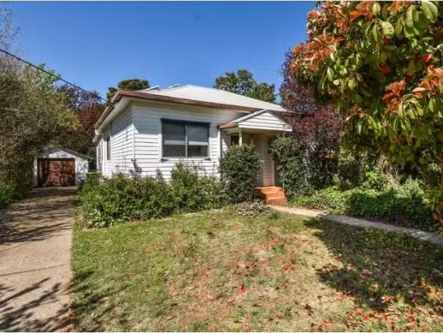 Nice 3 BR 132 Sampson Street, Orange House for rent Listed by.
