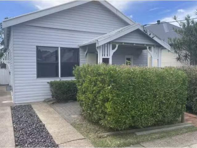 Just in! 3 BR 135 Prince Street, Waratah House for rent Liste.