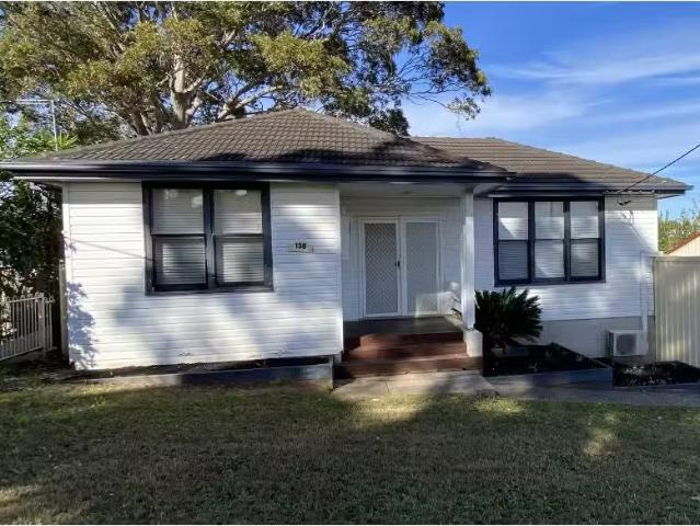 For Rent! 3 BR 138 Townview Road, MOUNT PRITCHARD House for re.