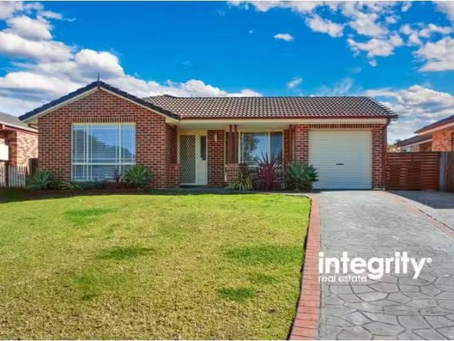 Deal! 3 BR 13 Basil Street, Worrigee House for rent Listed by.