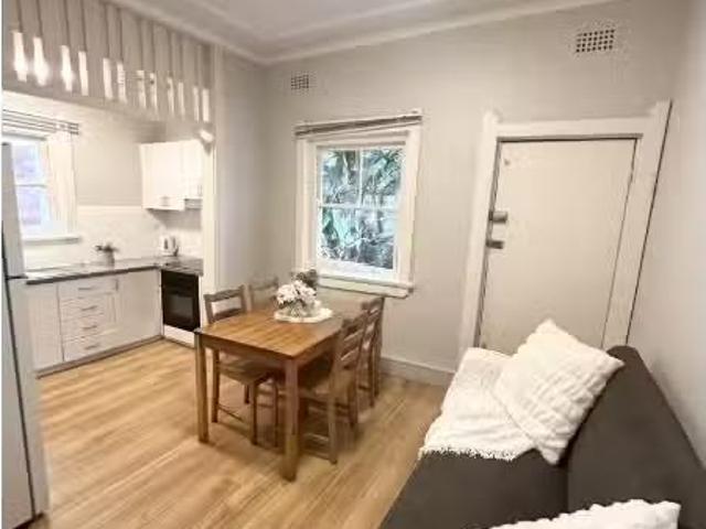 Nice 3 BR 249 Old South Head Rd, Bondi Apartment for rent Lis.