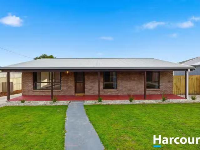 Deal! 3 BR 24 Margaret Street, BEACONSFIELD, TAS 7270 House.