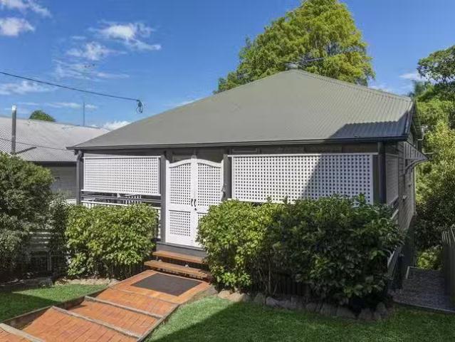 For Rent! 3 BR 24 Norwood Terrace, Paddington, QLD 4064