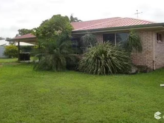 Cozy 3 BR 24 Avocado Court, Beaconsfield, QLD 4740