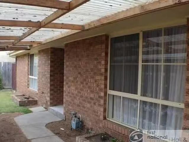 Rental! 3 BR 2/534 Police Road, Dandenong North, VIC 3175