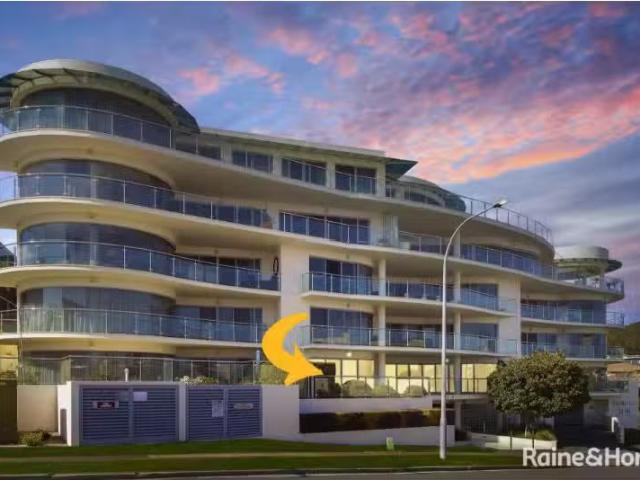 Just in! 3 BR 2/55 59 Magnus Street, NELSON BAY Apartment for.