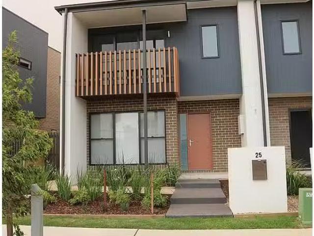 Cozy 3 BR 25 Revell Street, ORAN PARK House for rent Listed b.