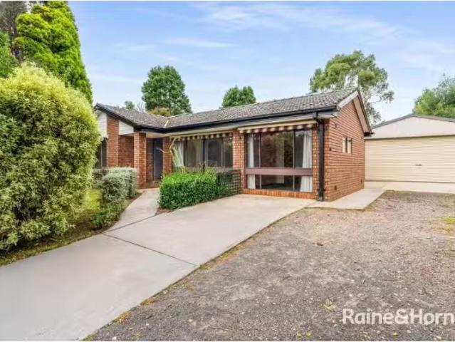 Rental! 3 BR 26 Hood Street, MITTAGONG House for rent Listed.