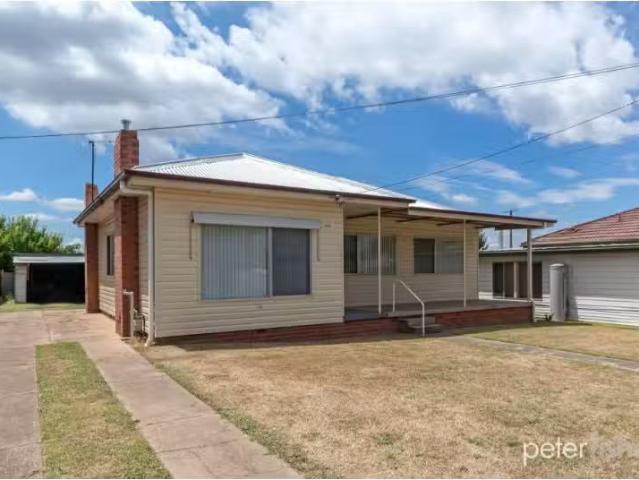 Just in! 3 BR 298 Peisley Street, ORANGE House for rent Liste.