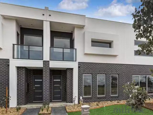 Rental! 3 BR 29 Saturn Drive, Truganina, VIC 3029