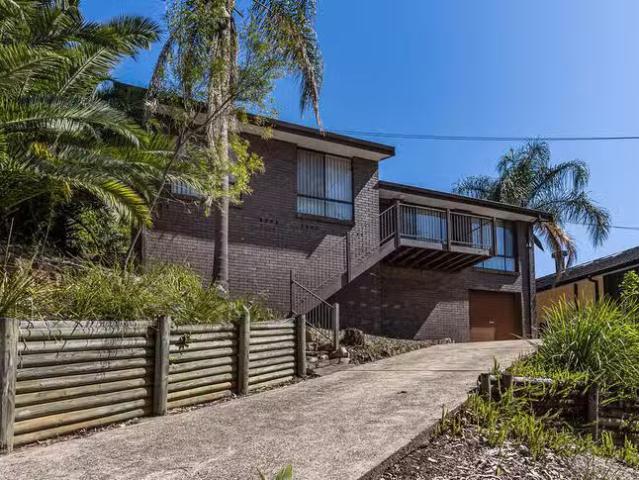 Deal! 3 BR 29 The Upper Sanctuary Drive, Leonay, NSW 2750