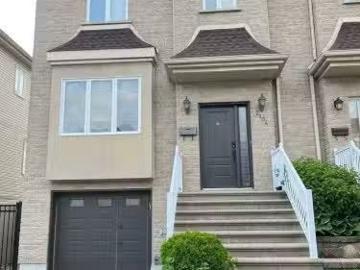 House for rent in Vimont, Laval - Garden