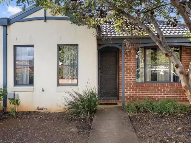 Just in! 3 BR 23 Somerton Court, Darley, VIC 3340