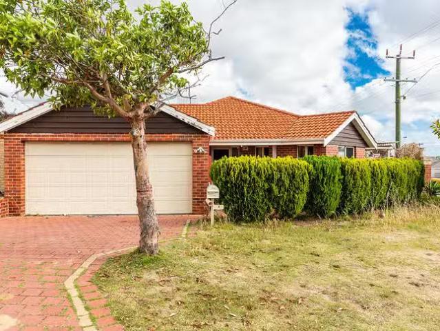 Deal! 3 BR 2 Wollong Place, Nollamara, WA 6061