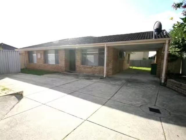 Charming 3 BR 3/424 Canning Highway, ATTADALE, WA 6156 House.