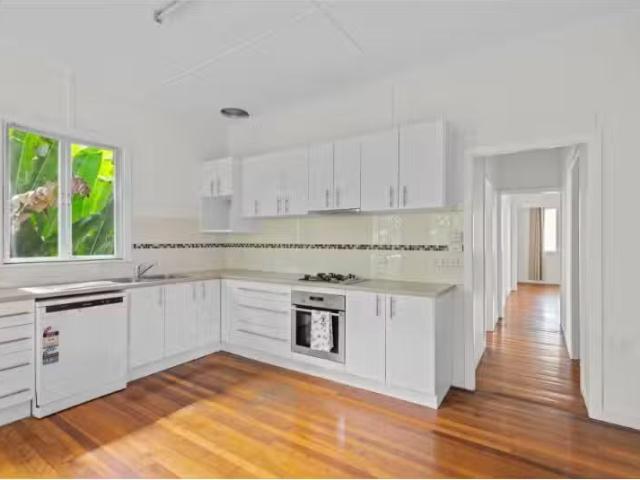 Rental! 3 BR 36 Browne Street, NEW FARM House for rent Listed.