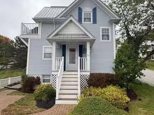 Deal! 3 BR 37 Newport Beach Boulevard, Fort Erie Crystal Beac.