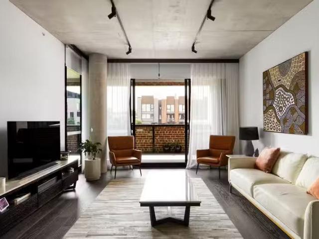 Just in! 3 BR 3/14 Paper Trail, ALPHINGTON, VIC 3078 Apartme.