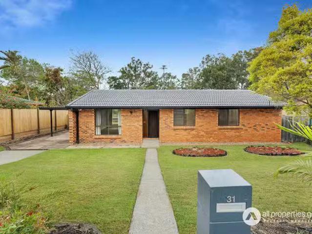 Unique 3 BR 31 Bennett Drive, Regents Park, QLD 4118
