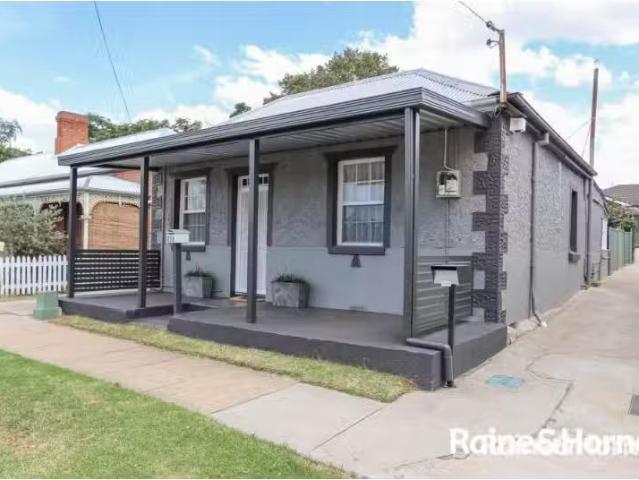 Charming 3 BR 326 Howick Street, BATHURST House for rent List.