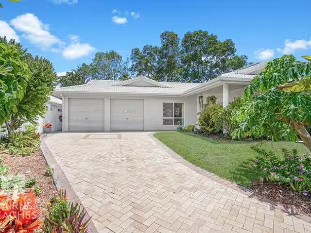 Charming 3 BR 33 Orton Avenue, Kewarra Beach, QLD 4879