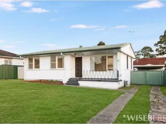 Cheap 3 BR 44 De Meyrick Ave, Casula Property for rent Listed.