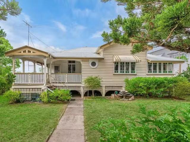 Deal! 3 BR 44 Peary Street, Northgate, QLD 4013 House for Rent