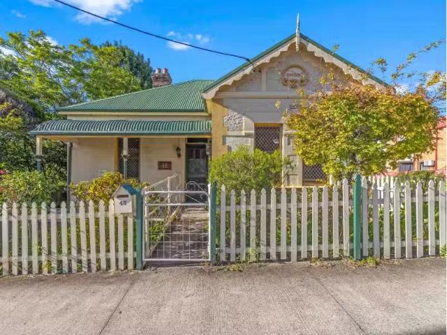 Cozy 3 BR 46 Alison Road, Wyong House for rent Listed by Lynn.