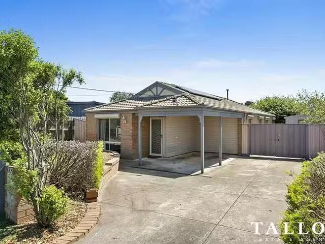 Cheap 3 BR 46 Pinewood Drive, Hastings, VIC 3915