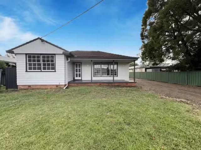 Charming 3 BR 47 St Helen Street, HOLMESVILLE House for rent.
