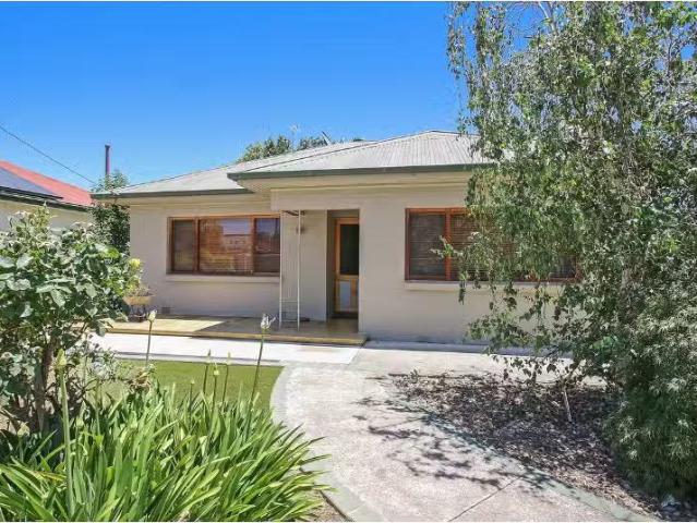 For Rent! 3 BR 483 Prune Street, Lavington House for rent Lis.