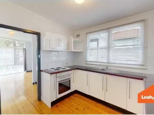 Cozy 3 BR 49 Magin Crescent, Wallsend House for rent Listed b.