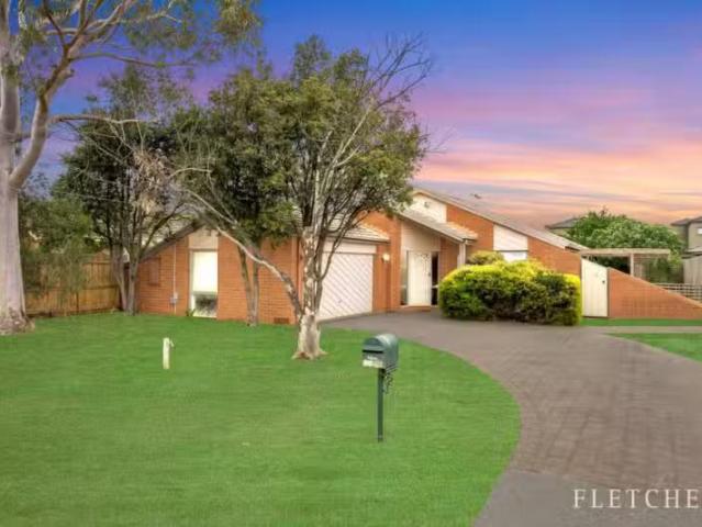 Cheap 3 BR 49 Rees Road, Melton South VIC 3338 House For Lease