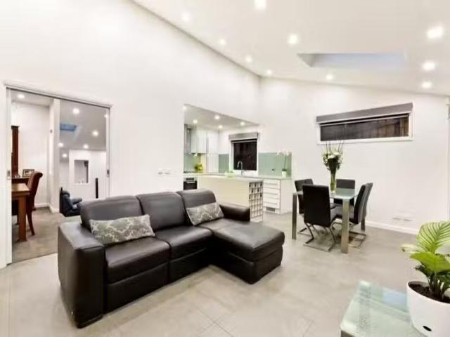 New 3 BR 40 Glenister Drive, Eltham, VIC 3095