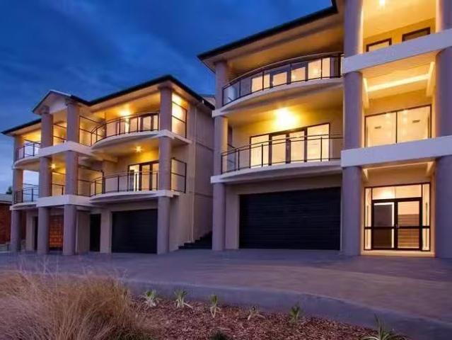 Cheap 3 BR 4/18 20 Railway Street, Turvey Park, NSW 2650