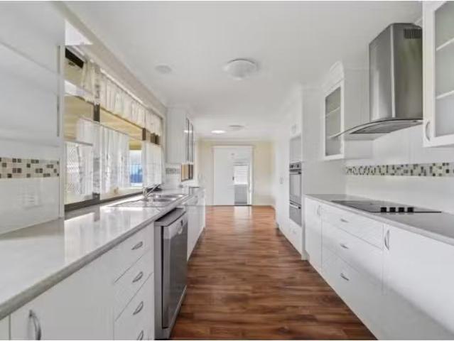 Rental! 3 BR 41 North Street, Armidale House for rent Listed.