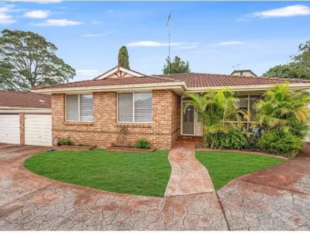 Nice 3 BR 4/20 Rickard Road, South Hurstville Apartment for re.