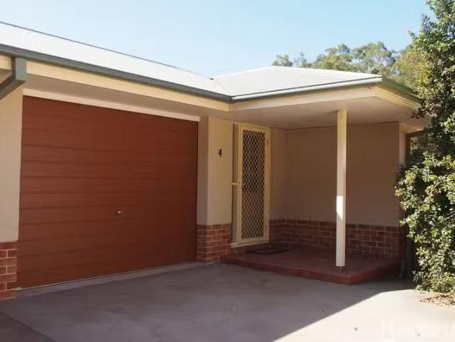 Just in! 3 BR 4/227 High Street, Wauchope, NSW 2446 Villa fo.