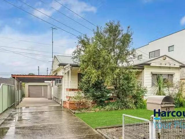 Cheap 3 BR 43 Palmerston Road, MOUNT DRUITT, NSW 2770 House.