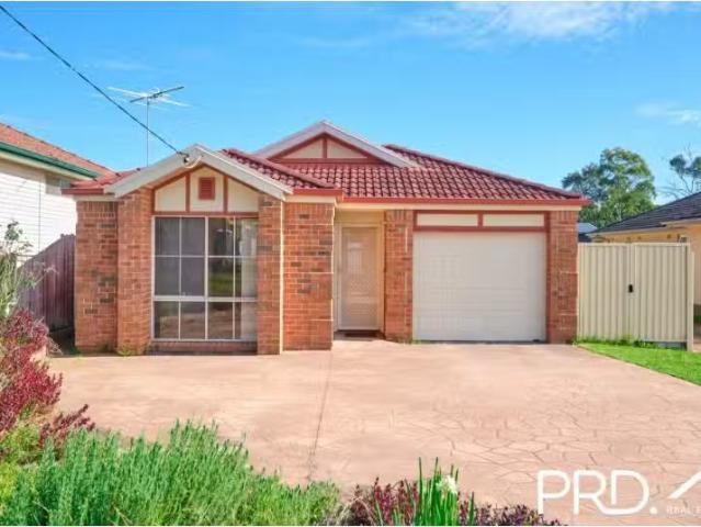 For Rent! 3 BR 52 Lucas Road, EAST HILLS House for rent Liste.