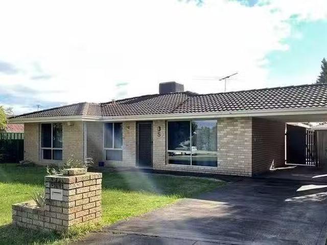 Charming 3 BR 5 Indigo Close, Mirrabooka, WA 6061