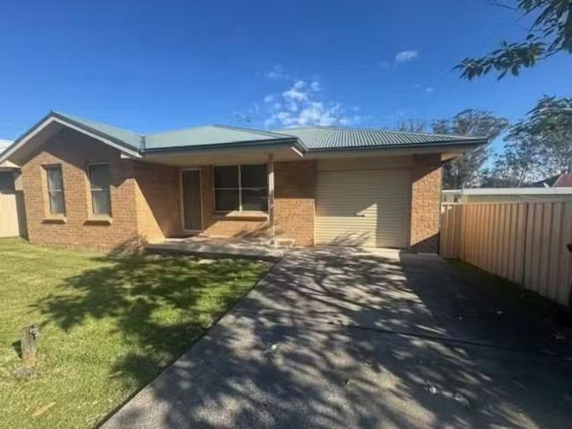 Just in! 3 BR 5 Smiths Lane, Raymond Terrace House for rent L.